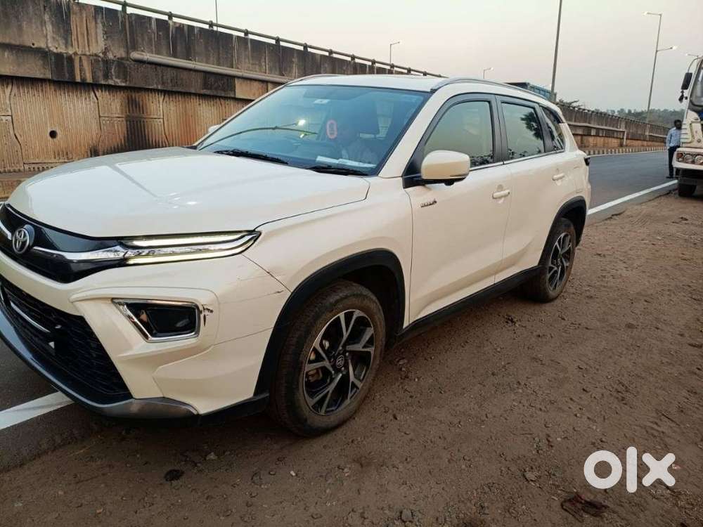 Toyota Urban Cruiser Hyryder 1.5 V Hybrid, 2023, Petrol