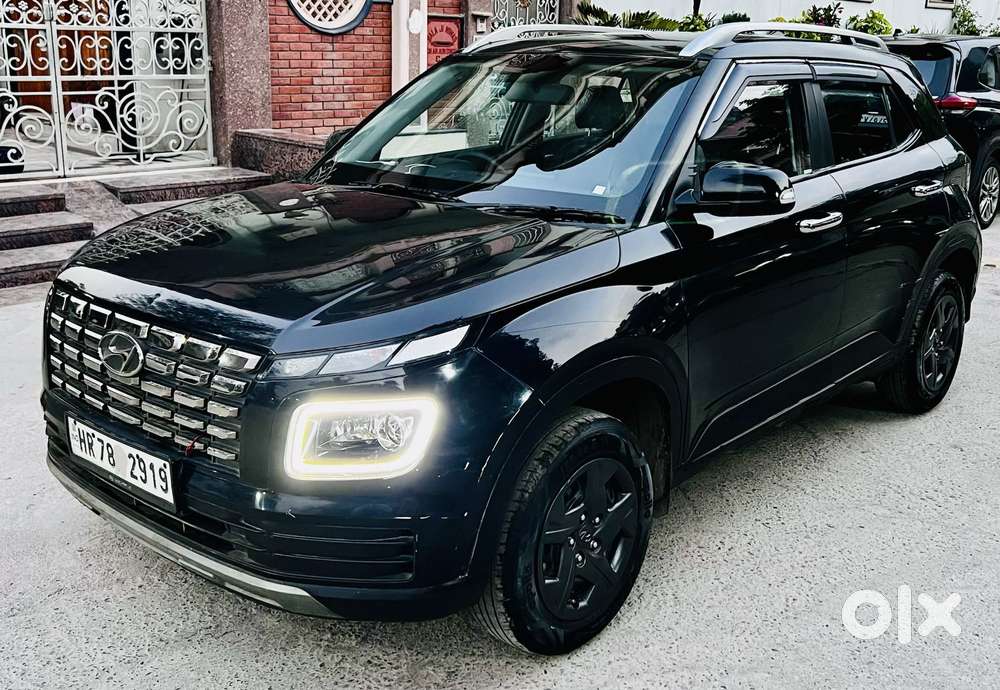 Hyundai Venue 1.2 S (o), 2024, Petrol