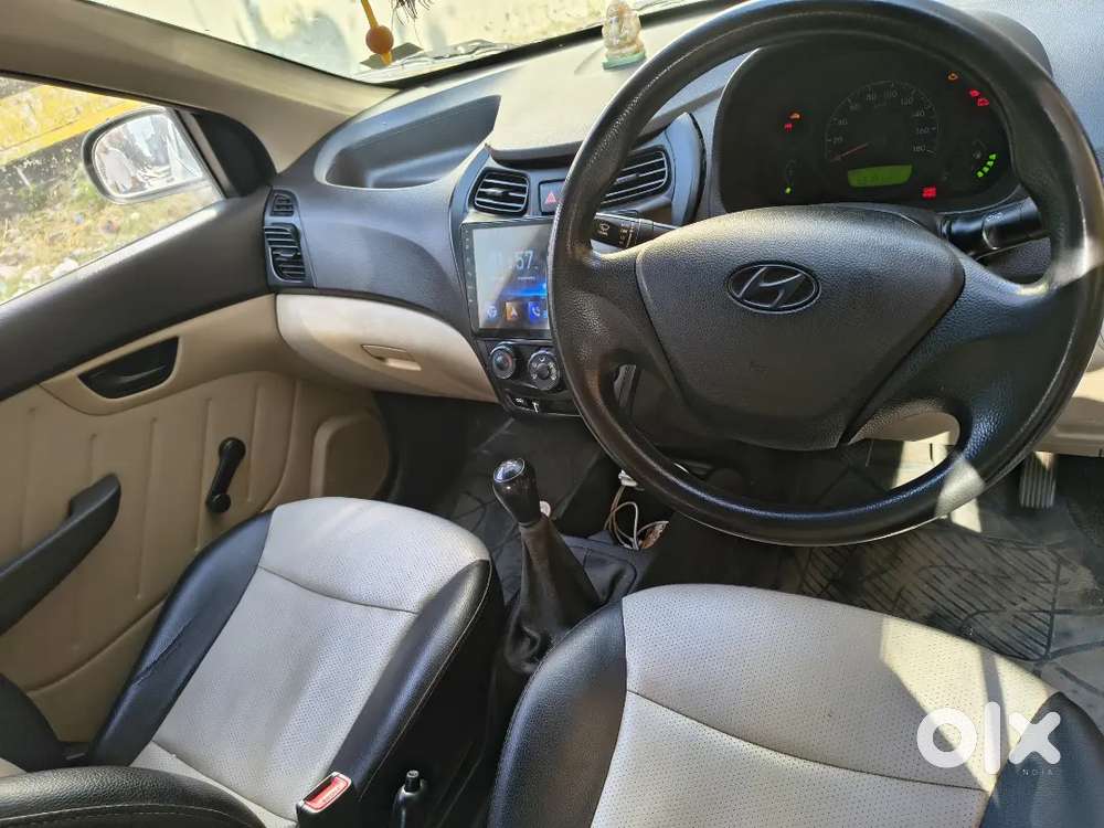 Hyundai Eon 2015 Petrol Well Maintained And For Sell