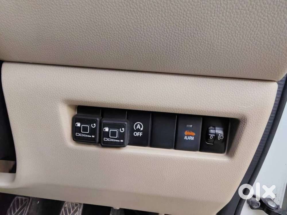 Maruti Suzuki Swift Dzire Lxi Optional-o, 2020, Cng & Hybrids