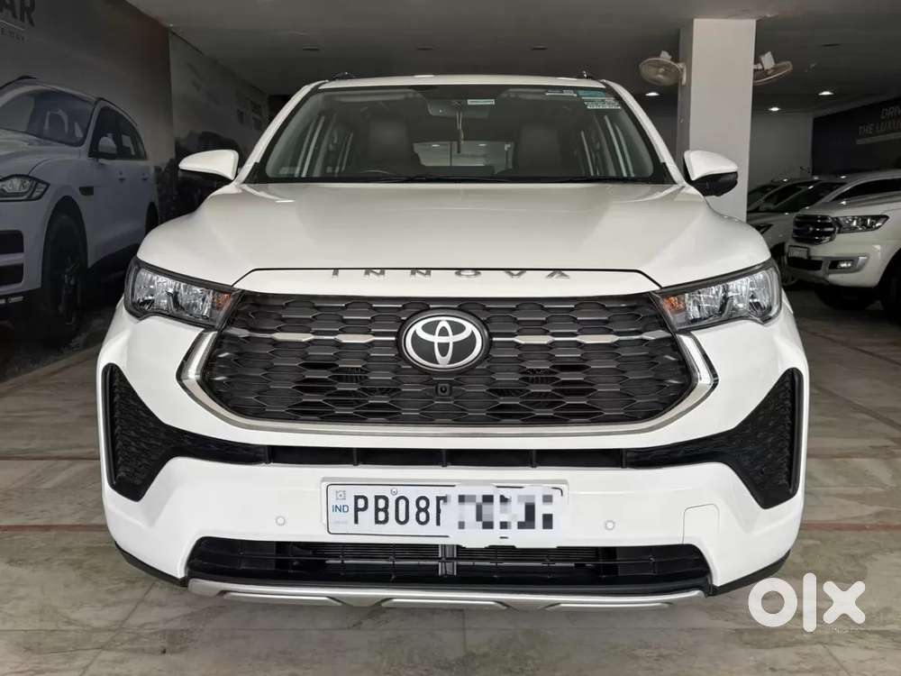 Toyota Innova Hycross 2.0 Vx Hybrid 7 Str, 2023, Petrol
