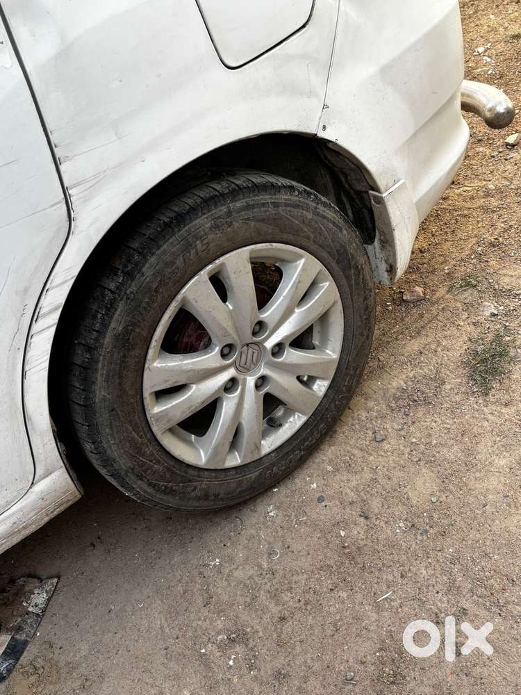 Maruti Suzuki Ertiga 2017 Diesel Well Maintained Top Model