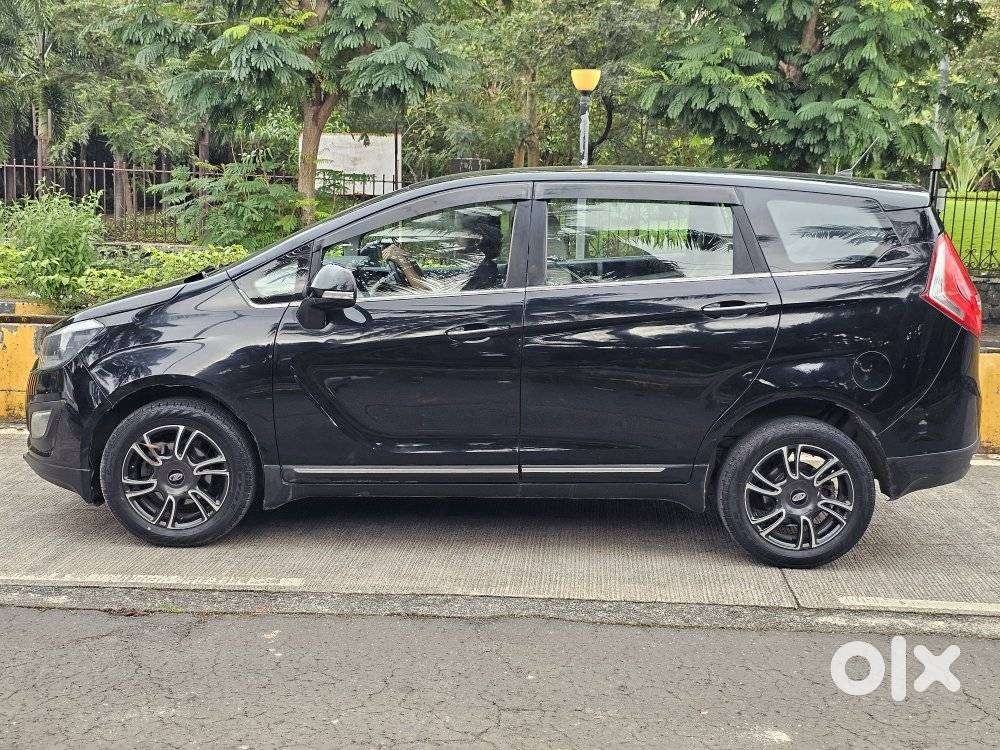 Mahindra Marazzo M8, 2018, Diesel