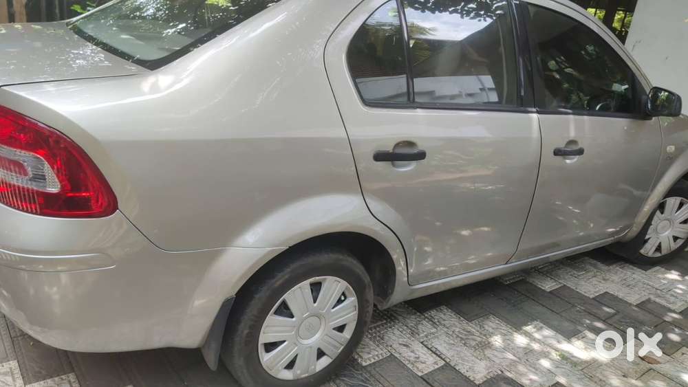 Ford Fiesta Petrol Manual 2007 Km Driven
