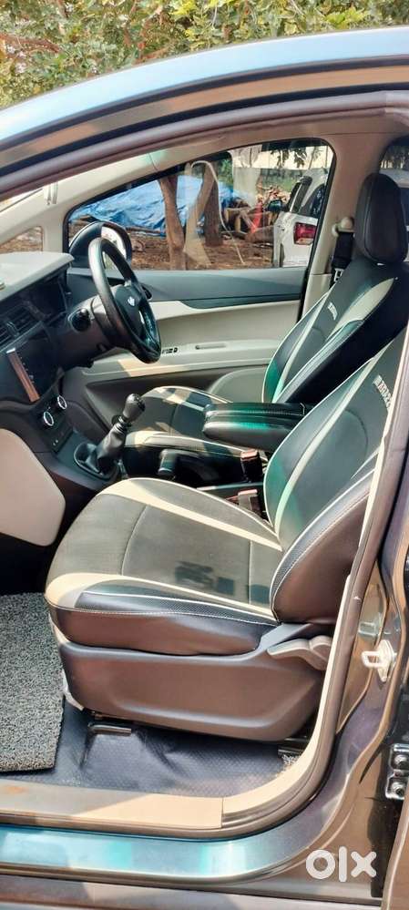 Mahindra Marazzo M2, 2023, Diesel