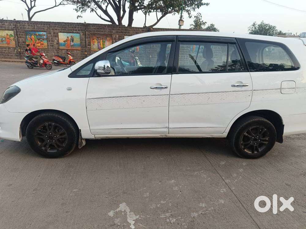Toyota Innova 2.5 V 7 Str, 2011, Diesel