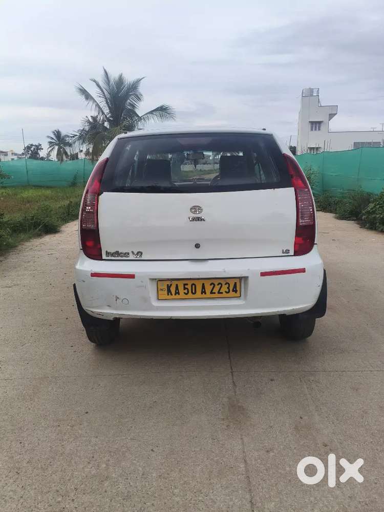Tata Indica eV2 2015 LS in good condition doesn't make time pass