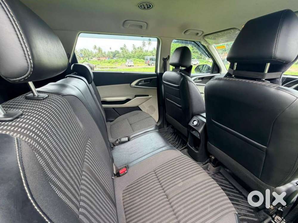 Kia Carens 1.4 Prestige Plus Turbo Dct 7 Str, 2022, Petrol