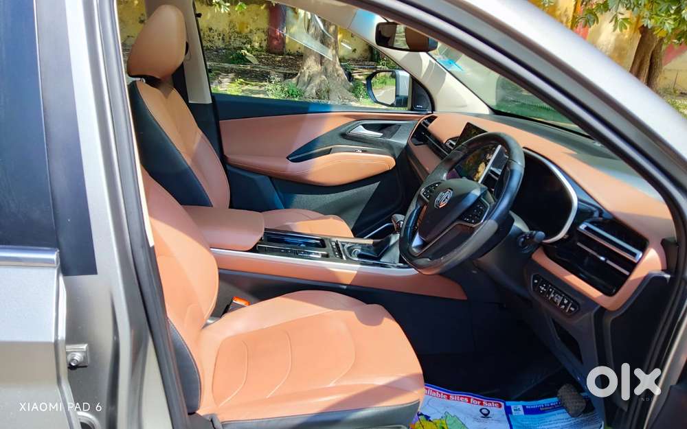 Mg Hector Plus Sharp Pro 1.5 Turbo Petrol Cvt 7 Str, 2023, Petrol