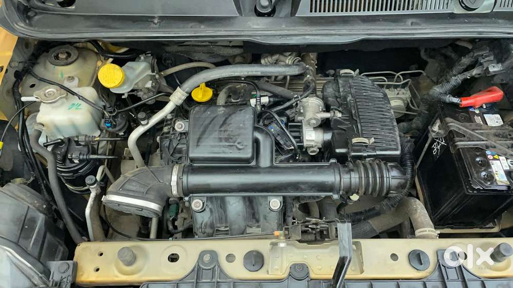 Renault Triber 1.0 Rxz Dual Tone, 2021, Petrol