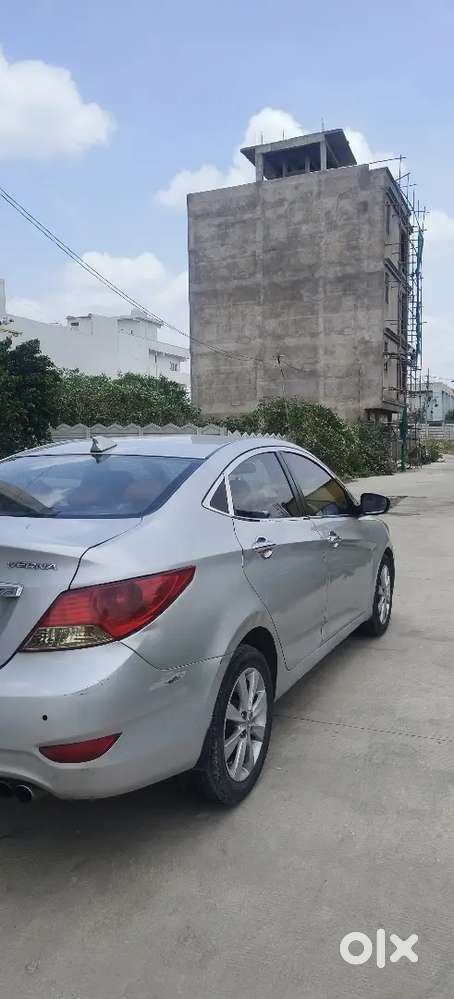 Hyundai Fluidic Verna 2012