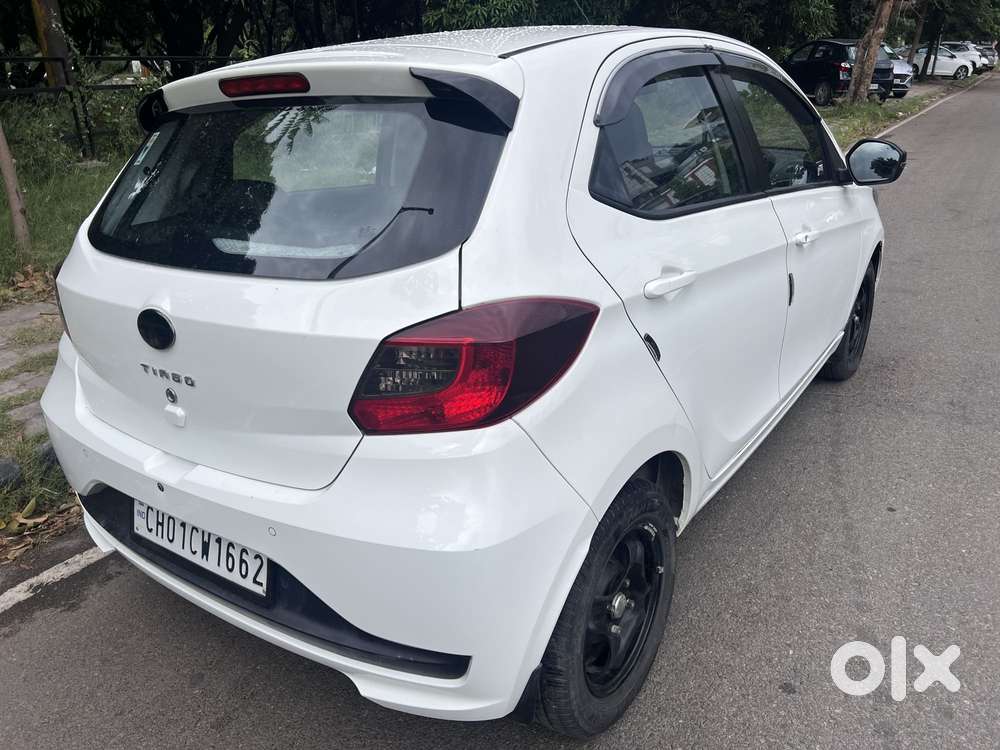 Tata Tiago 1.2 Revotron Xt (o), 2024, Petrol