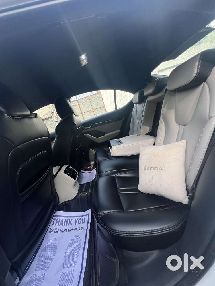 Skoda Octavia 2.0 Style Tsi At, 2022, Petrol