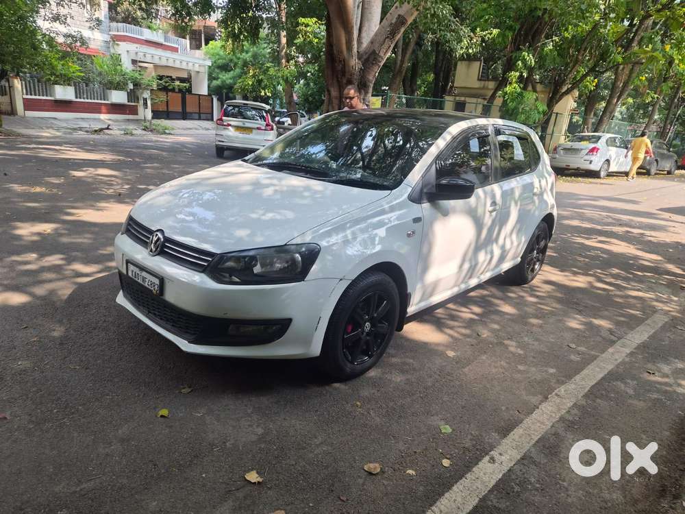 Volkswagen Polo Petrol Highline 1.2l, 2011, Petrol