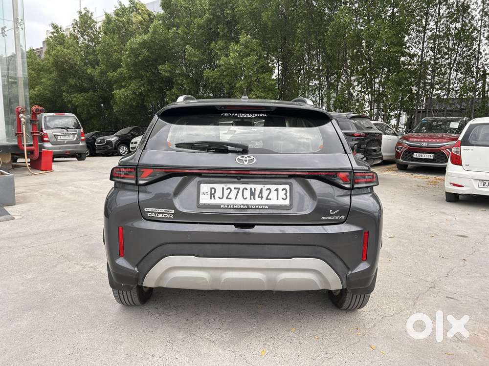 Toyota Urban Cruiser Taisor V 1.0 Petrol Mt, 2024, Petrol
