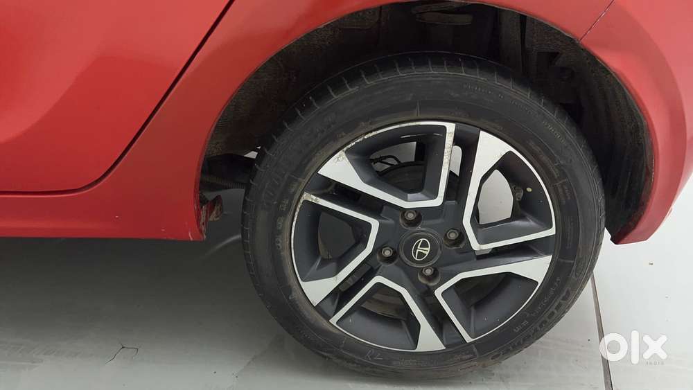 Tata Tiago Xza Plus, 2020, Petrol