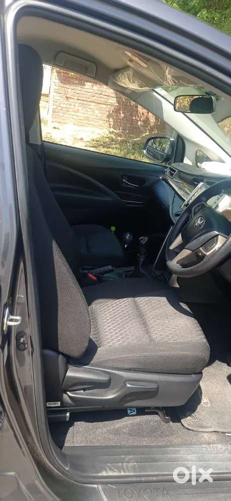 Toyota Innova Crysta 2022 Diesel 34500 Km Driven