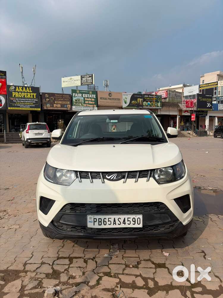 Mahindra Kuv 100 2018