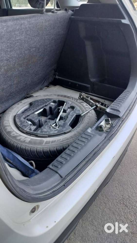 Single Hand Driven White Brezza