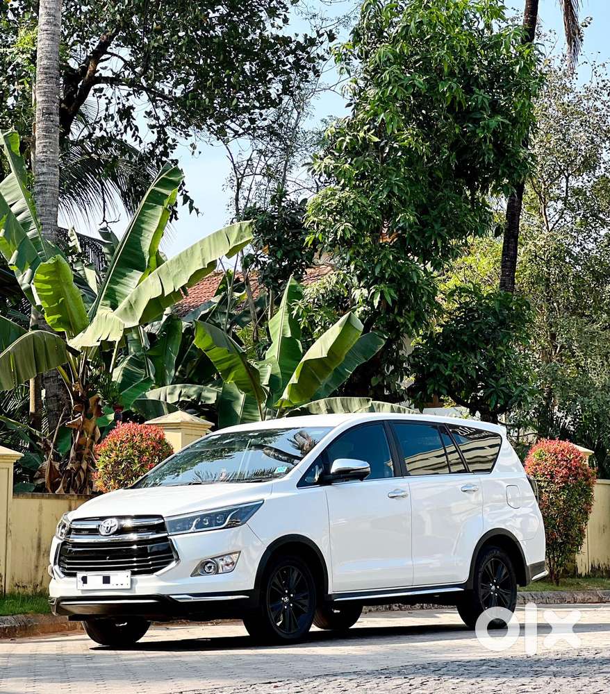 Toyota Innova Crysta