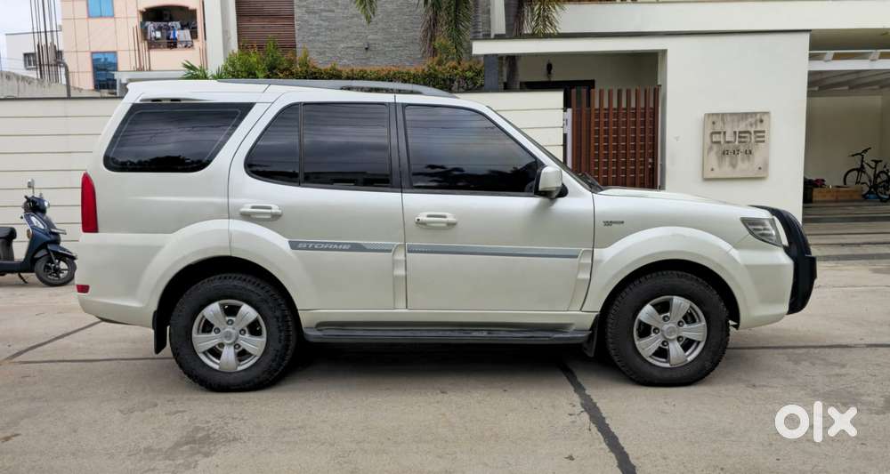 Tata Safari Storme Vx, 2017, Diesel