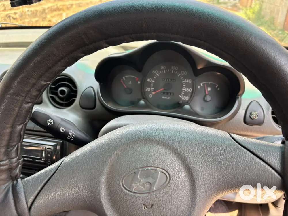 Hyundai Santro Gs Zip 2002