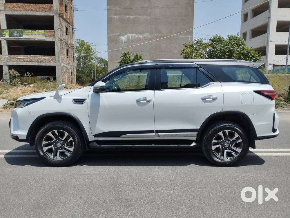 Toyota Fortuner Legender 4x2 At 2.8, 2024, Diesel