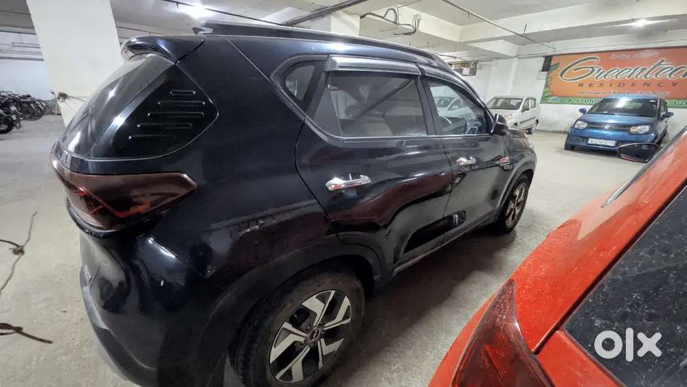 Kia Sonet 7 Dct Turbo
