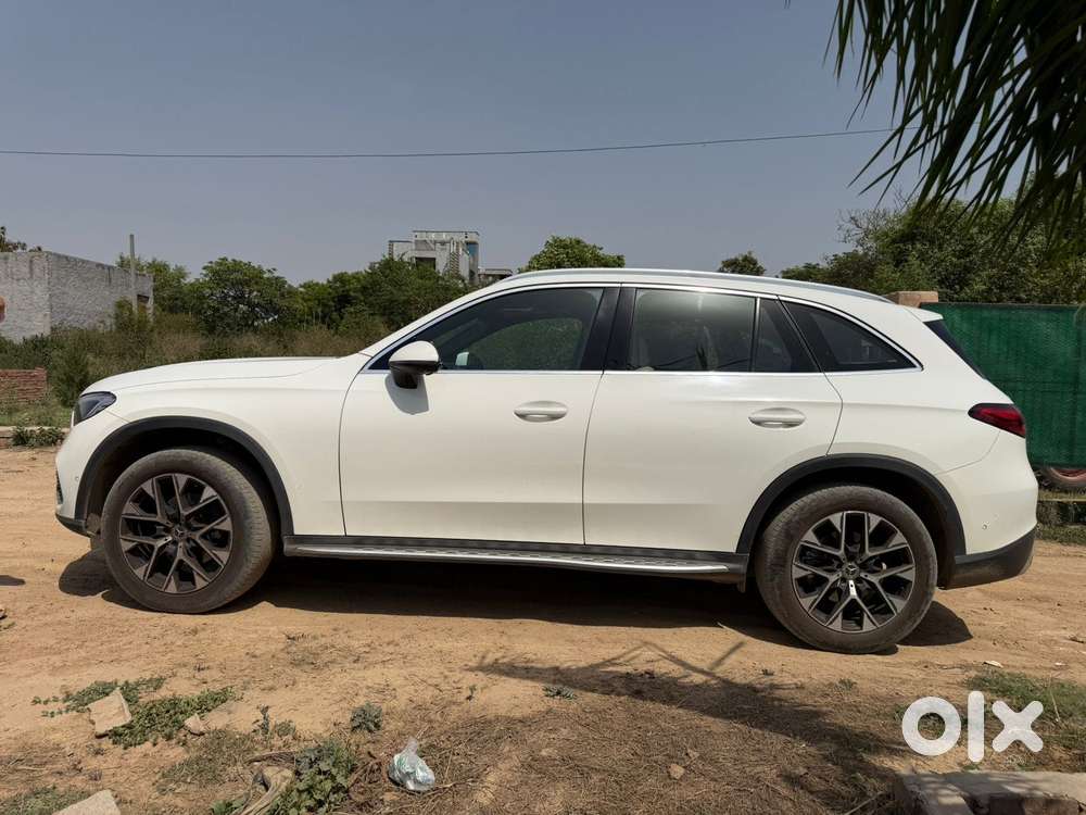 Mercedes-benz Glc Class 300 Celebration Edition, 2023, Petrol