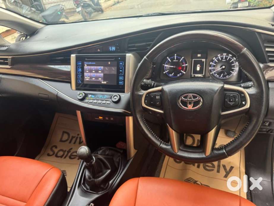 Toyota Innova Crysta 2.4 V, 2017, Diesel