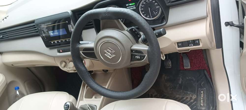 Maruti Suzuki Ertiga Vxi 2025