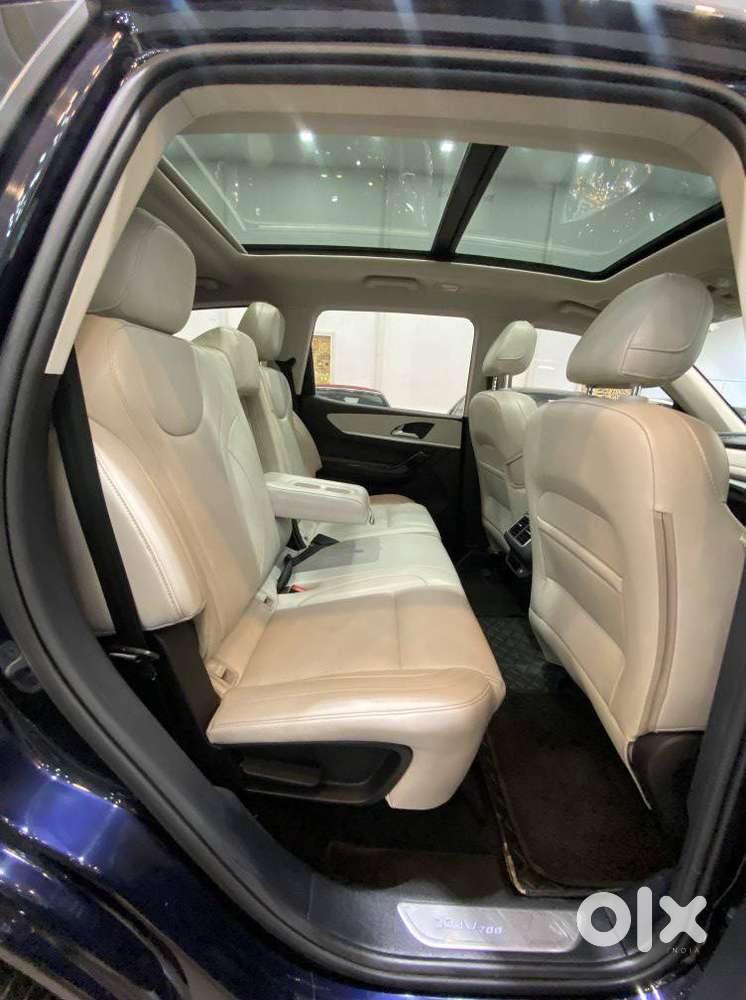 Mahindra Xuv700 2.2 Ax 7 Diesel At Luxury Pack Str, 2023, Diesel