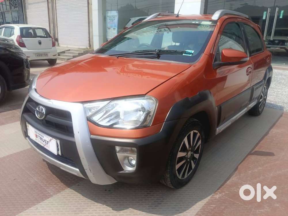 Toyota Etios Cross 1.2l G, 2017, Petrol