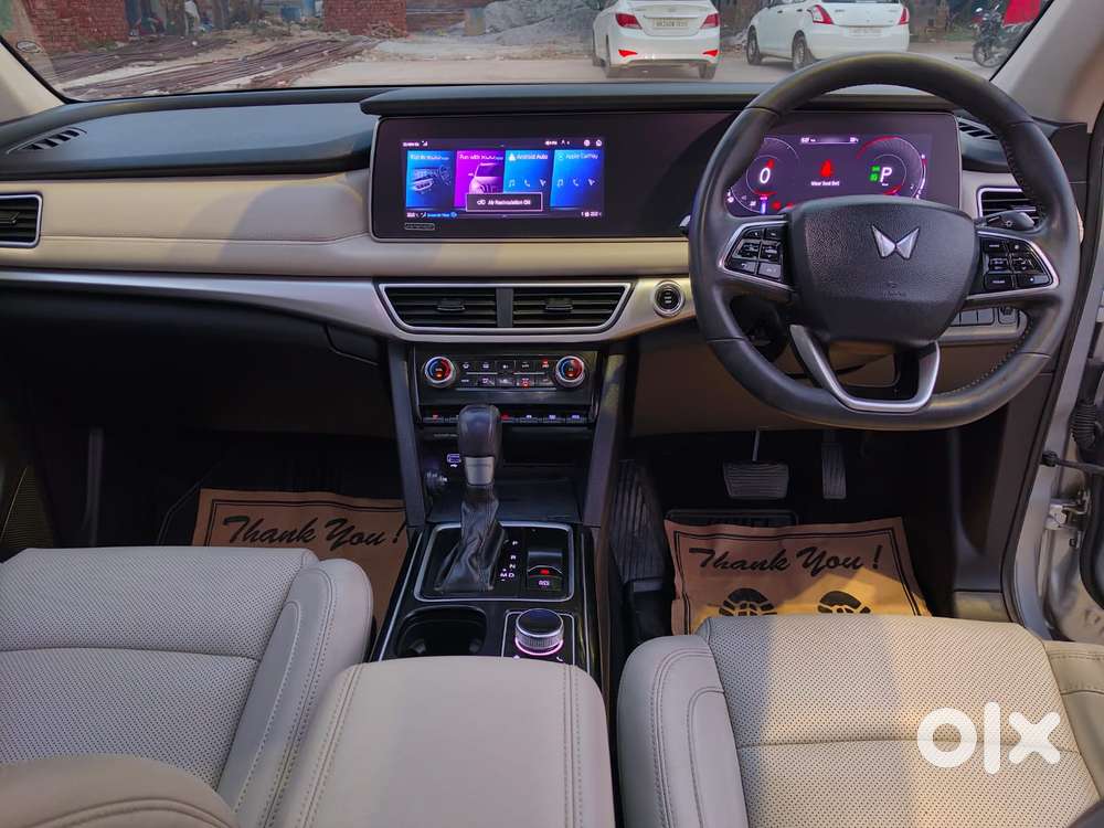 Mahindra Xuv700 2.2 Ax 7 Diesel At Luxury Pack Str, 2022, Diesel