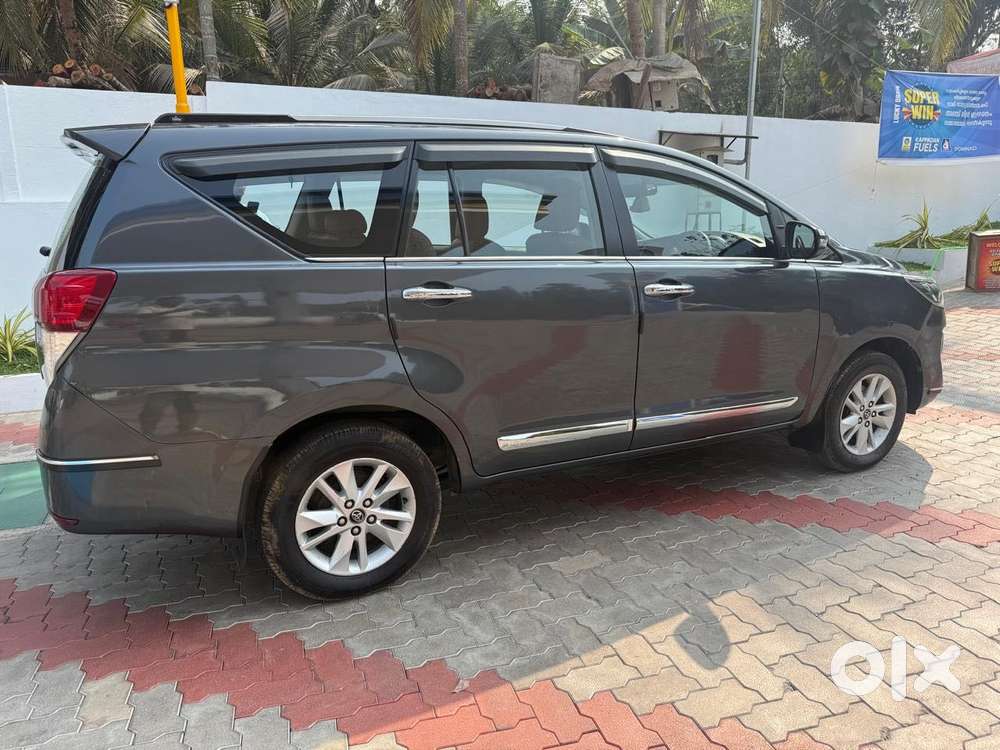 Toyota Innova Crysta 2.4 G Mt, 2018, Diesel