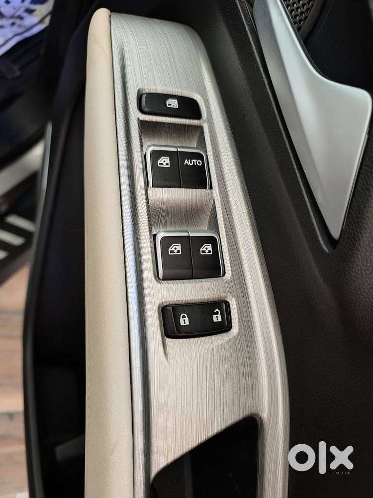 Mg Hector Savvy Pro 1.5 Turbo Cvt Dual Tone, 2023, Petrol