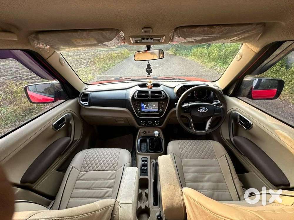 Mahindra Tuv 300 T10 Opt Dual Tone, 2019, Diesel