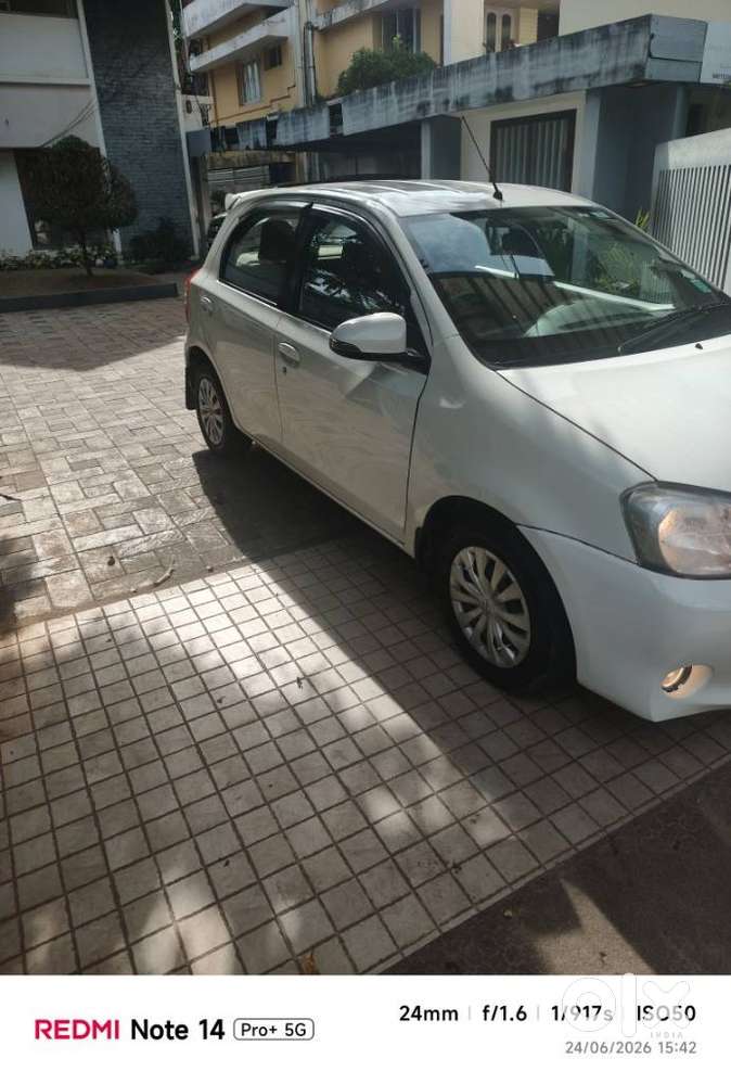 Toyota Etios Liva V, 2016, Petrol