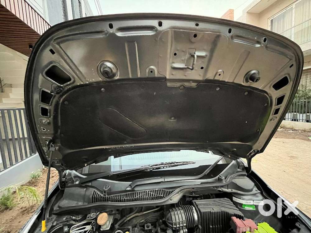 Selling My 2022 Tata Altroz Xza+ Dca – Top Model Automatic (petrol).