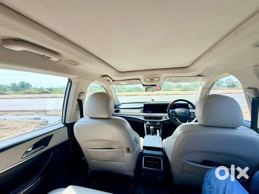 Mahindra Xuv700 Petrol 2022