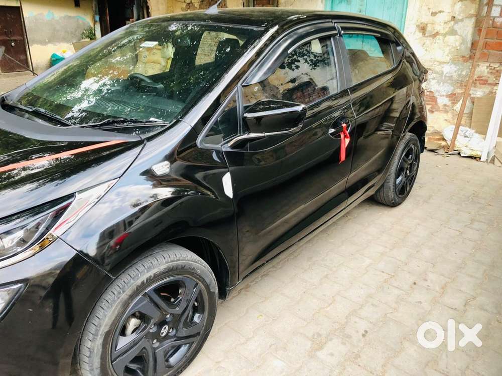 Tata Altroz Petrol 2022