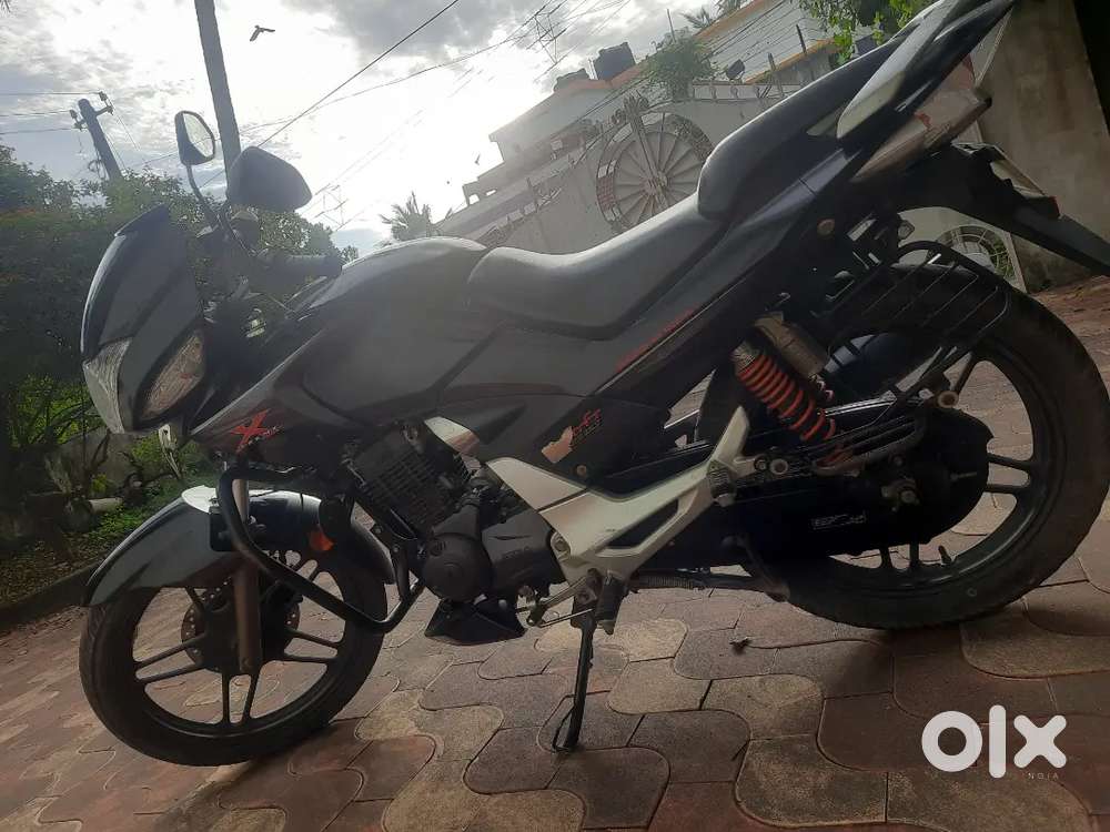 Cbz xtreme best sale 2nd hand price