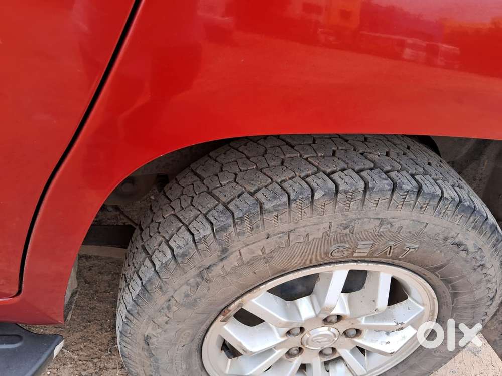 Mahindra Tuv 300 Mhawk100 T8, 2015, Diesel