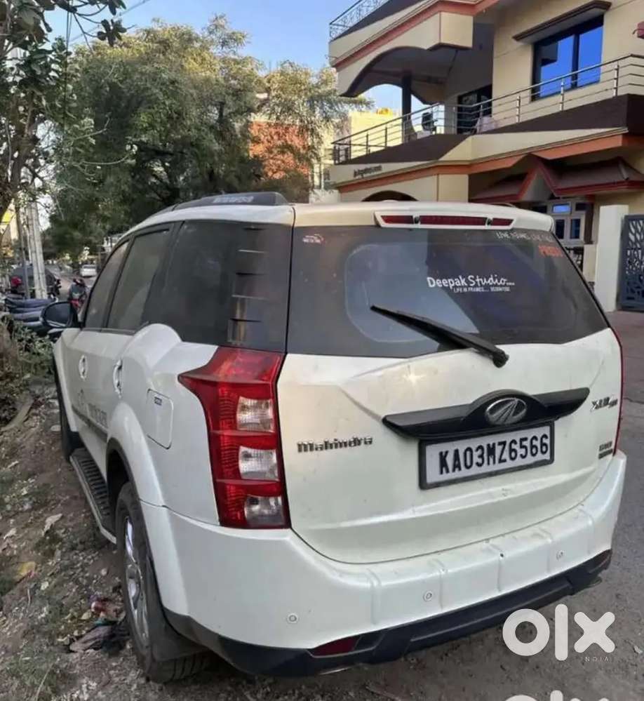 Mahindra Xuv500 W10 2016