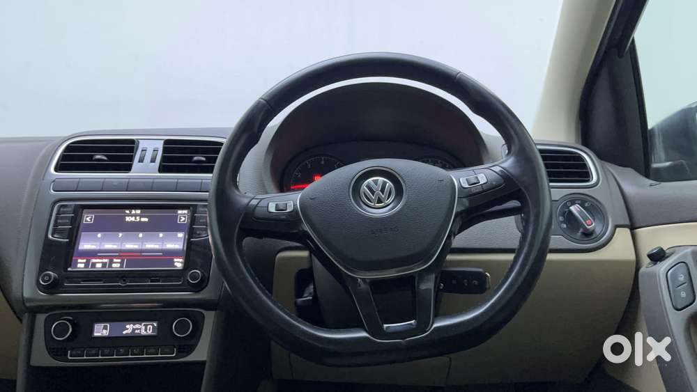 Volkswagen Vento 2010-2013 Petrol Highline At, 2021, Petrol