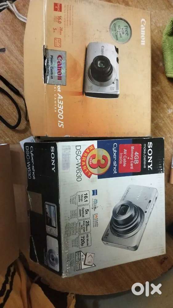Sony Cyber Shot & Canon Cyber Shot antic pic new box pic