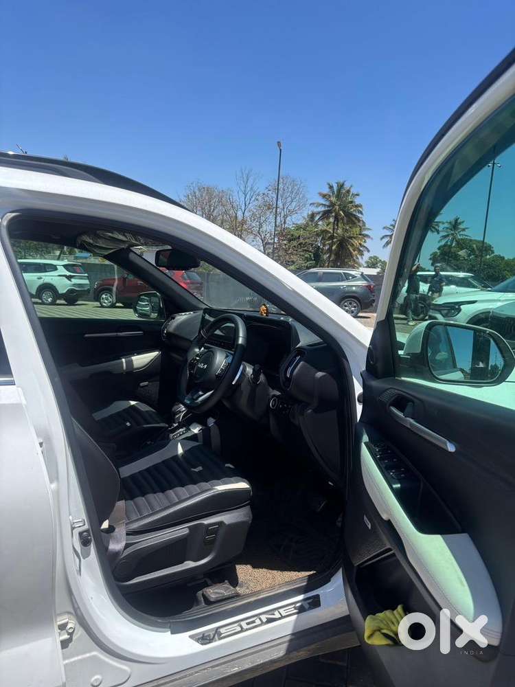 Kia Sonet 2024 Petrol Well Maintained