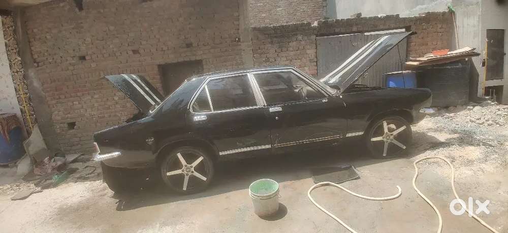 Hindustan Motors Contessa