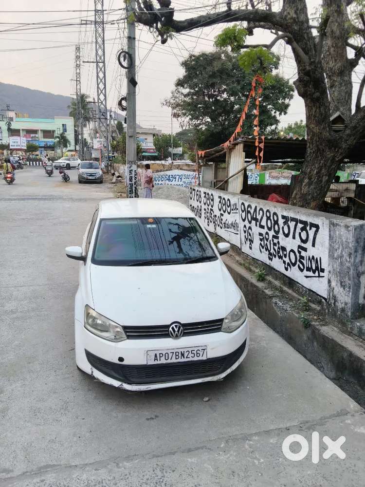 Volkswagen Polo 2012 Petrol 130000 Km Driven