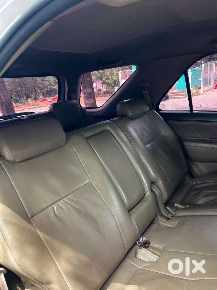 Toyota Fortuner 3.0 4x4 Manual, 2012, Diesel